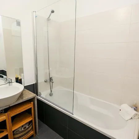 Apartament Enjoy Graca 2 *